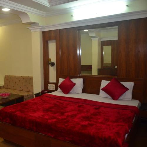 Poonam Hotel