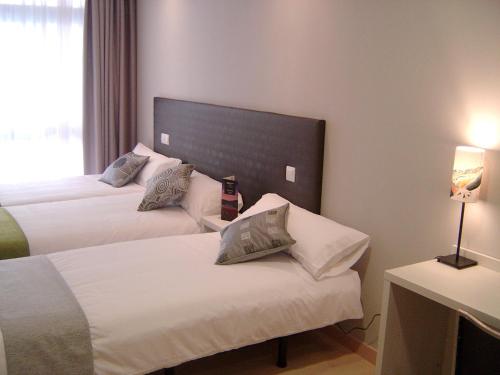 Hostal Aslyp 114, Барселона (фото 6)