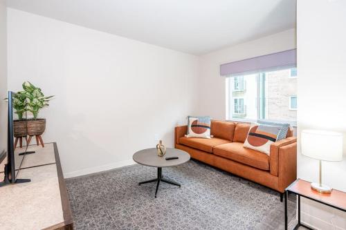 Viagem Modern 1BR with Gym 10min to City - image 7