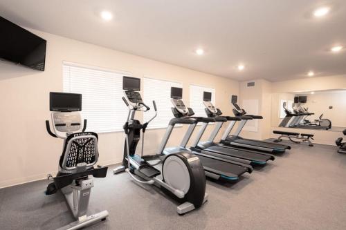 Viagem Bright 1BR with Gym 10min to City - main image