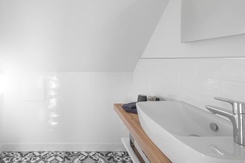 Penthouse Theo - image 4