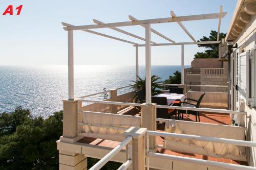 Apartments Mare — rental in Korculanska 17, Dubrovnik HR, 20000