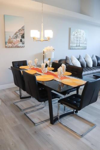 Wonderful Luxury Apartment close Disney - image 3