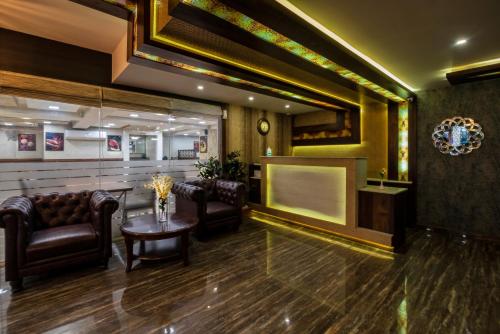 Lobby, Hotel Monarch International near Bannerghatta National Park