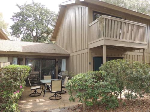 37 Water Oak 2 BR Palmetto Dunes Condo - image 4