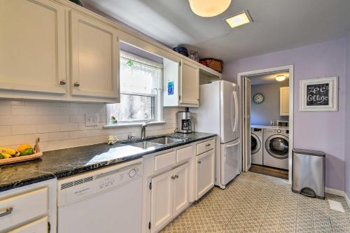 Classic Chesapeake Beachside Cottage with Porch - image 6