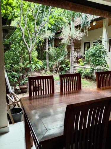 Étterem, Pondok Aldi Bungalow Amed in Amed