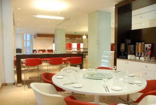 مطعم, فندق إيبيس ينبع (ibis Yanbu Saudi Arabia Hotel) in ينبع