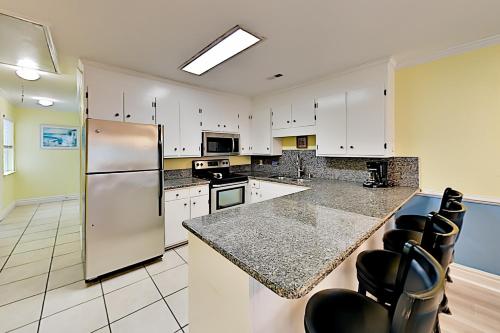LIGHTHO6 condo - image 8