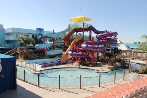 Flamingo Waterpark Resort image 24