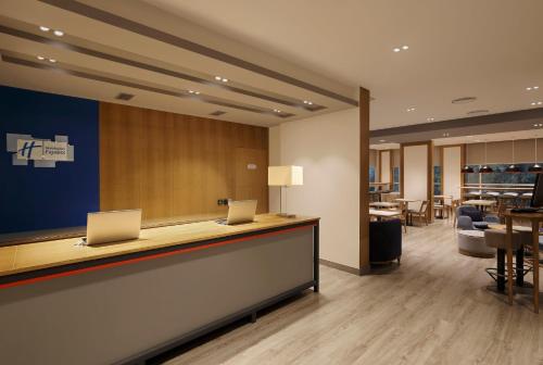 Holiday Inn Express Pune Pimpri By IHG photo 5
