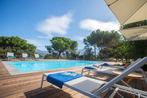 Villa in Calvi with swimming pool garden sea view and near the beach