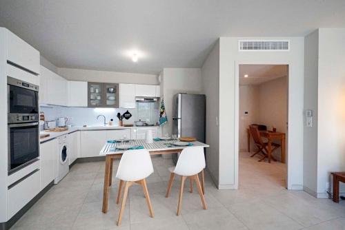 Kitchen, Special Golf Appartement pour 2 pers Classe 4 etoiles near Valescure Golf Club