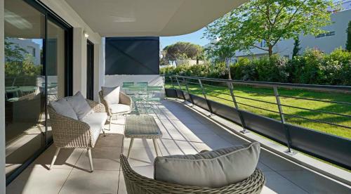 Balcony/terrace, Special Golf Appartement pour 2 pers Classe 4 etoiles near Valescure Golf Club