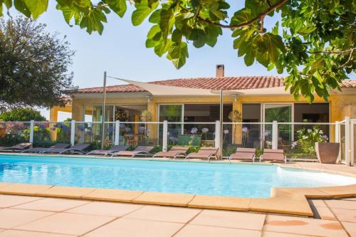 Appartement de vacances Arbousier à Calvi piscine chauffée partagée bbq