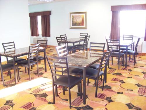 Facilities, Days Inn & Suites by Wyndham Columbus NE in Columbus (NE)