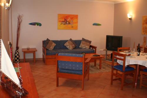 One-Bedroom Apartment image 5