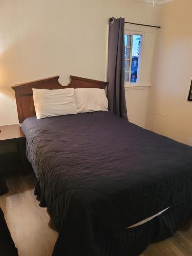 Two-Bedroom Apartment with Kitchenette