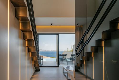 281262508 Milos Cove
