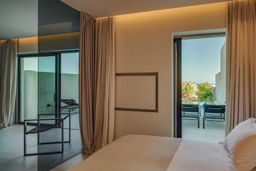 281263241 Milos Cove