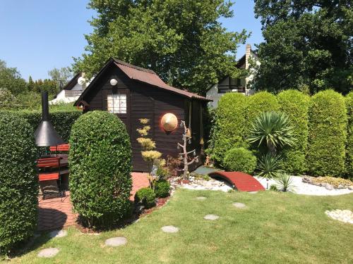 Nyaraló Japánkerttel - Apartment with Japanese Garden (Nyaralo Japankerttel - Apartment with Japanese Garden) in Balatonmariafurdo