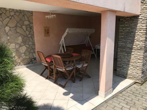 Nyaraló Japánkerttel - Apartment with Japanese Garden (Nyaralo Japankerttel - Apartment with Japanese Garden) in Balatonmariafurdo
