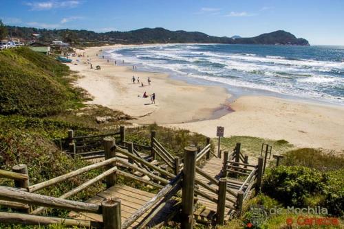 Casa na Praia do Rosa a 100m da beira-mar!