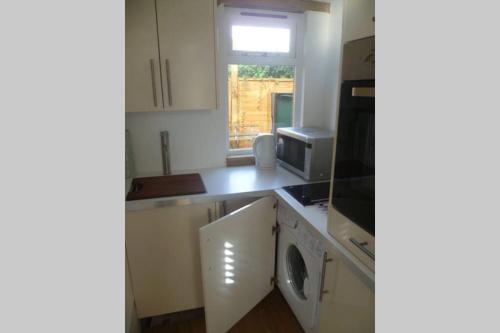 4 Bed Ensuite Rural Contemporary Airy House