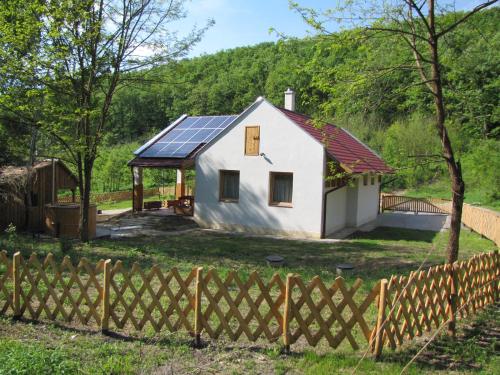  Tökszög Kuckó in Királd