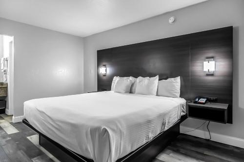SureStay Hotel by Best Western Oklahoma City West - image 3