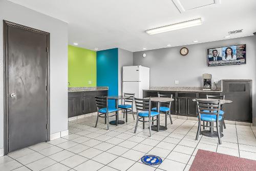 Bar/Lounge, SureStay by Best Western Oklahoma City West in Suburbs