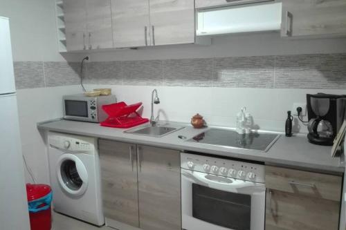 VIVIENDA VACACIONAL EL MOLINO ARGAMASILLA DE ALBA in 阿爾加馬西利亞德亞爾巴
