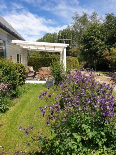 Windhaven Bed & Breakfast photo 1