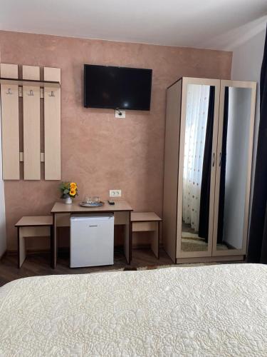 Double Room with Private External Bathroom