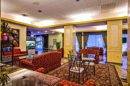 大厅, 格拉西阿德勒达酒店 (Hotel Grazia Deledda) in 萨萨里市中心