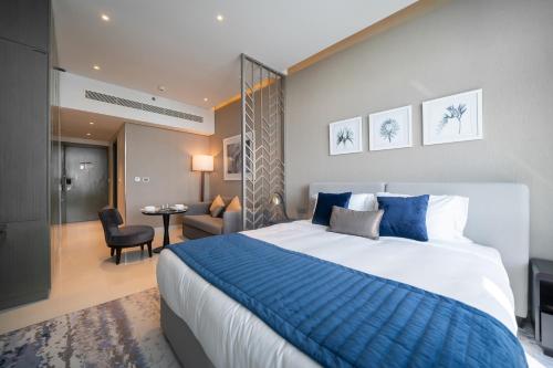 Luton Vacation Homes - Damac Maison Prive Studio, Canal View, Dubai - 16AB03, Дубай (фото 3)