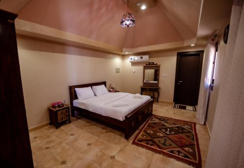1 queen bed