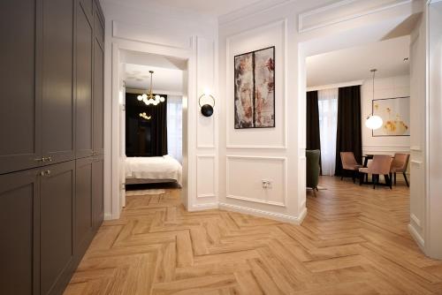 Luxury Apartments Donostia & Iruña - image 2