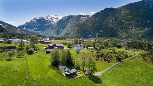 Huse Gjestegard - image 2