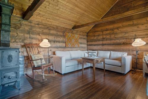 Huse Gjestegard in Kinsarvik