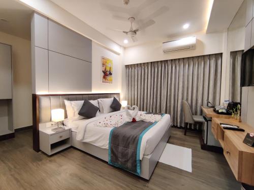 PARK IRIS HOTELS, Bharathi Nagar