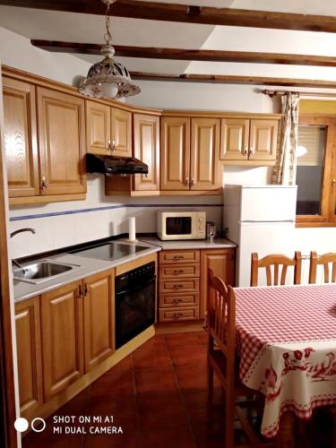  2 bedrooms appartement with terrace and wifi at Guadalaviar in Guadalaviar