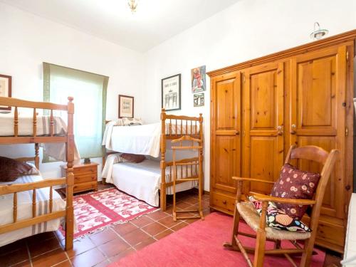 Villa with 4 bedrooms in Los Palacios y Villafranca with private pool enclosed garden and WiFi 60 km from the beach - image 8