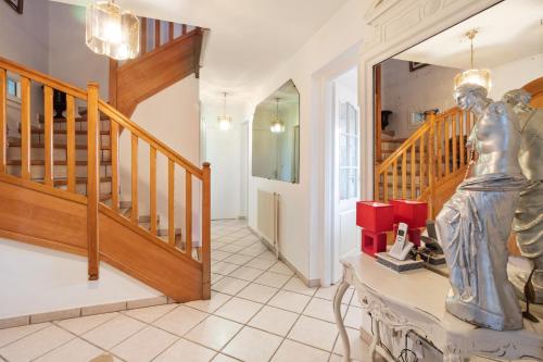 Entrance, Maison chaleureuse Saint-Cyr-sur-le-Rhone in Other