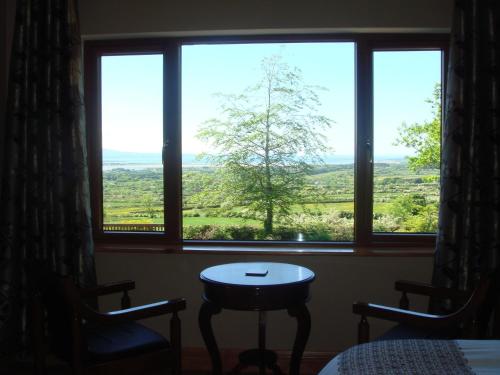 Iekārtas, Benbulben Farmhouse B&B in Drumcliff