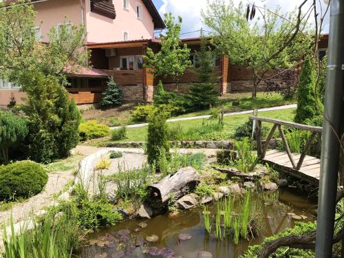 One bedroom apartement with shared pool furnished garden and wifi at Rakovica