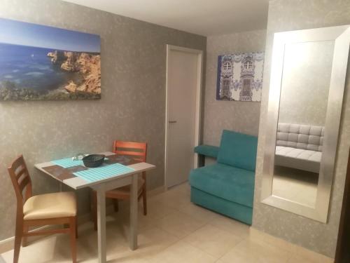  Apartment with one bedroom in Portimao with wonderful city view and WiFi 150 m from the beach in Portimão