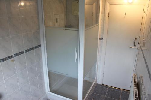 Ingon Bank Farm Bed And Breakfast - image 2