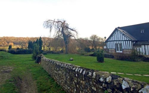 Maison de 3 chambres avec jardin clos et wifi a Vittefleur