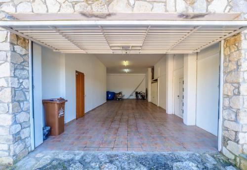 Villa with 4 bedrooms in Olivella with wonderful mountain view private pool enclosed garden 13 km fr in Canyelles
